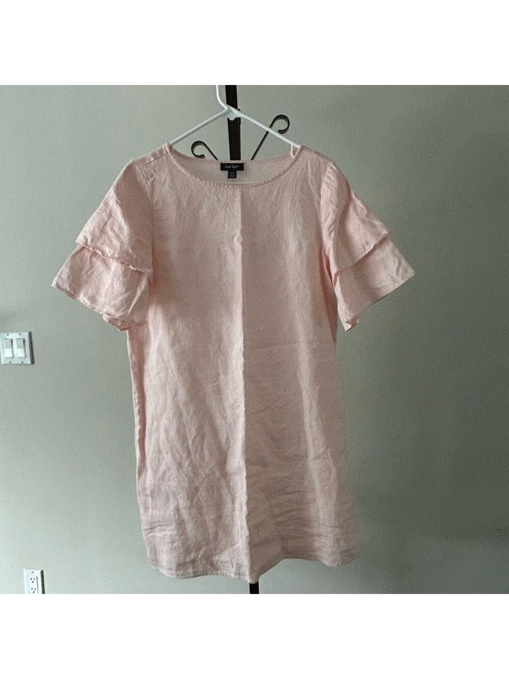 Lord & Taylor 100 percent Linen Blush Pink Ruffle Sleeve Dress, Size Medium.